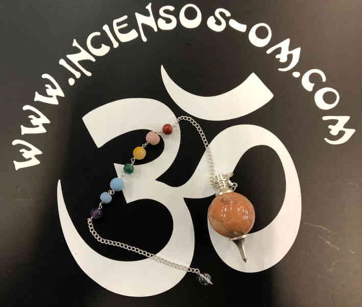Péndulo Adularia punta metal cadena 7 chakras